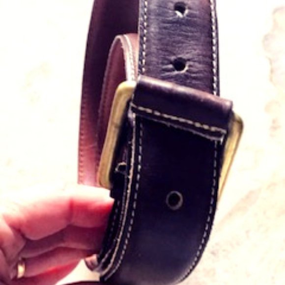 Coach | Mahogany Leather & Brass Buckle Belt  32\